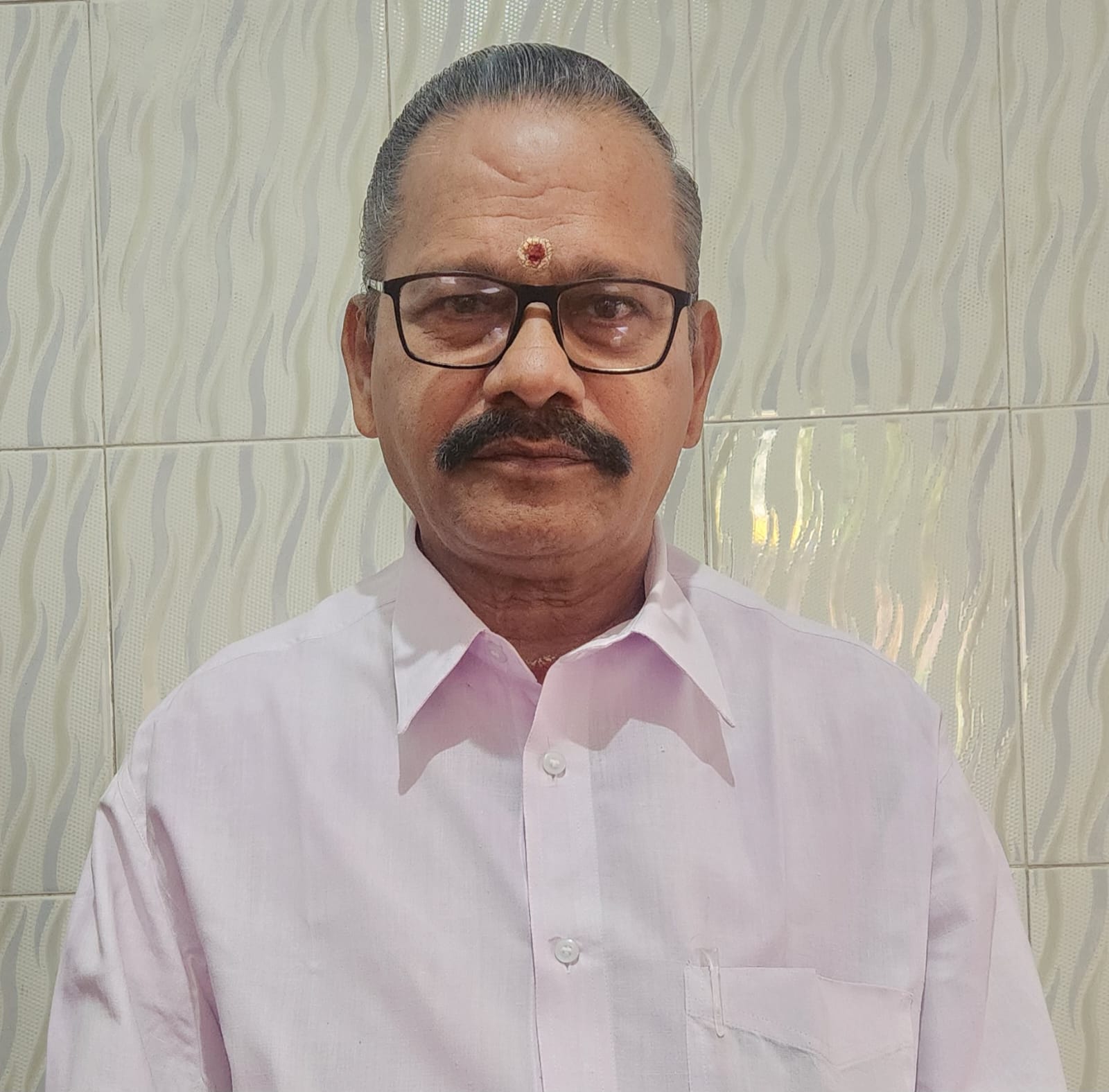 T N UNNIKRISHNAN MASTER